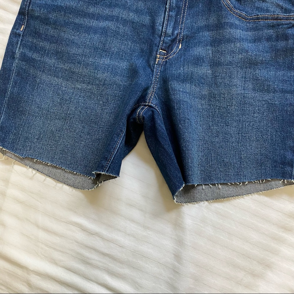 NWOT Gap 9” Bermuda Jean Shorts Indigo Blue size 8 - Picture 8 of 14